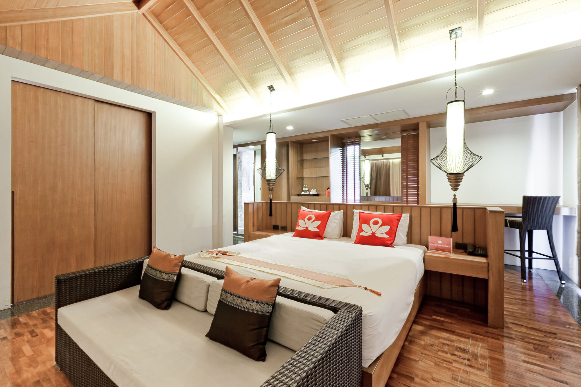 Zen Premium Chalong Phuket Hotel Exterior photo