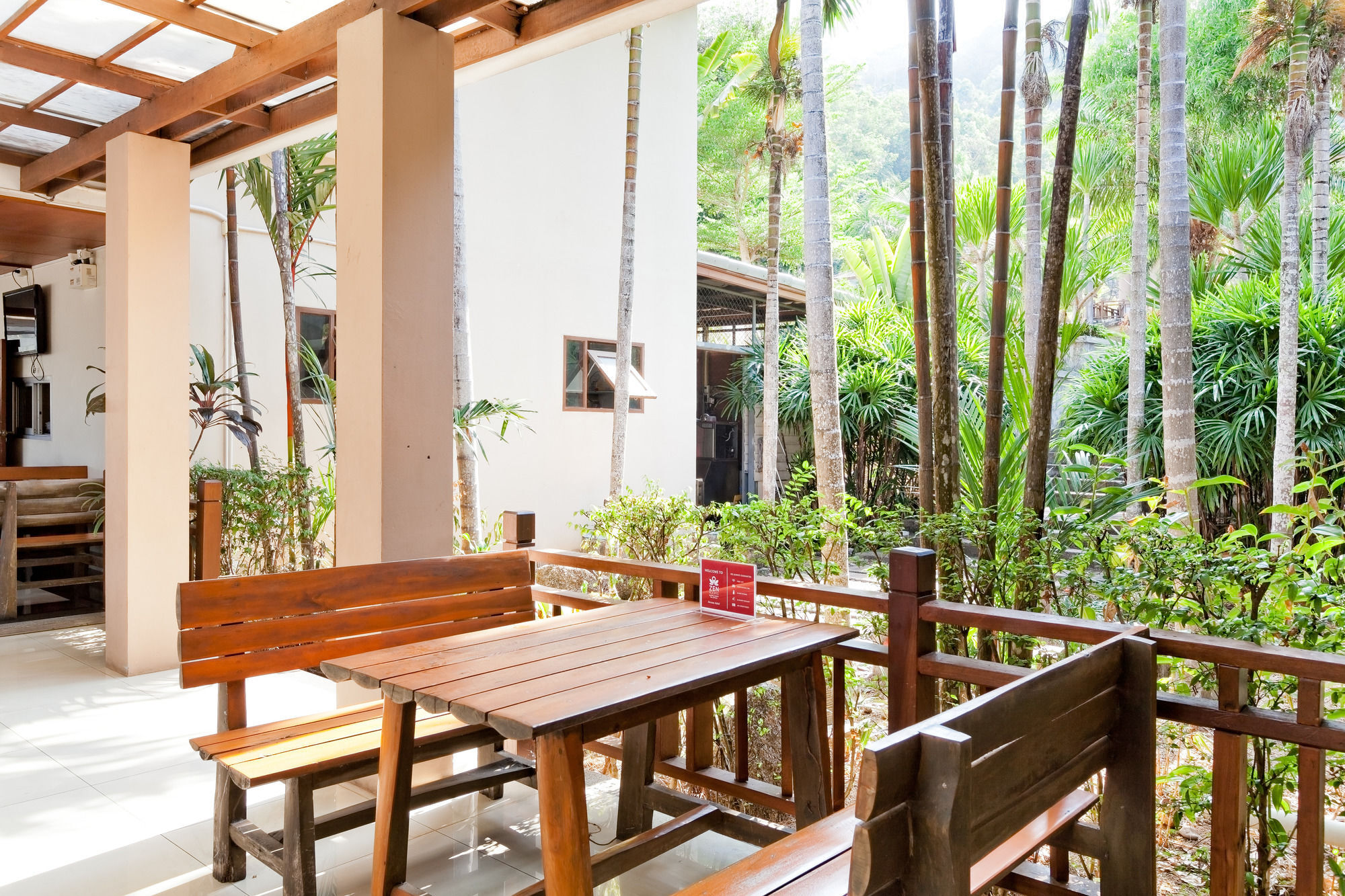 Zen Premium Chalong Phuket Hotel Exterior photo